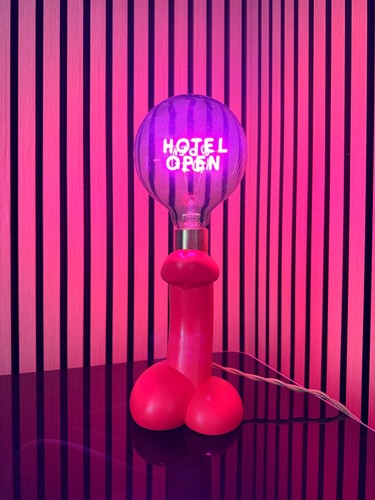 Lampada tavolo pene fatta a - da,